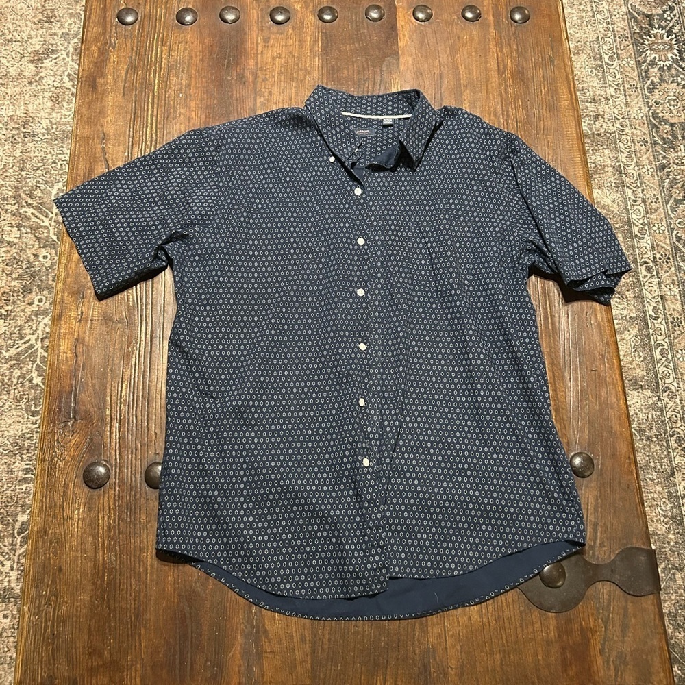 Arrow Men's Dark Blue Geometric Shirt